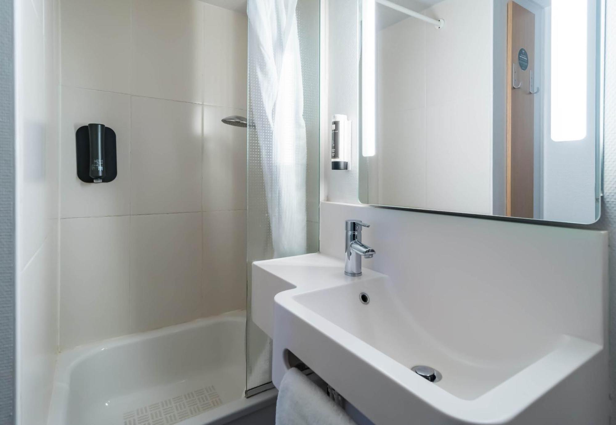 B&B Hotel Saint-Brieuc Tregueux Exterior photo