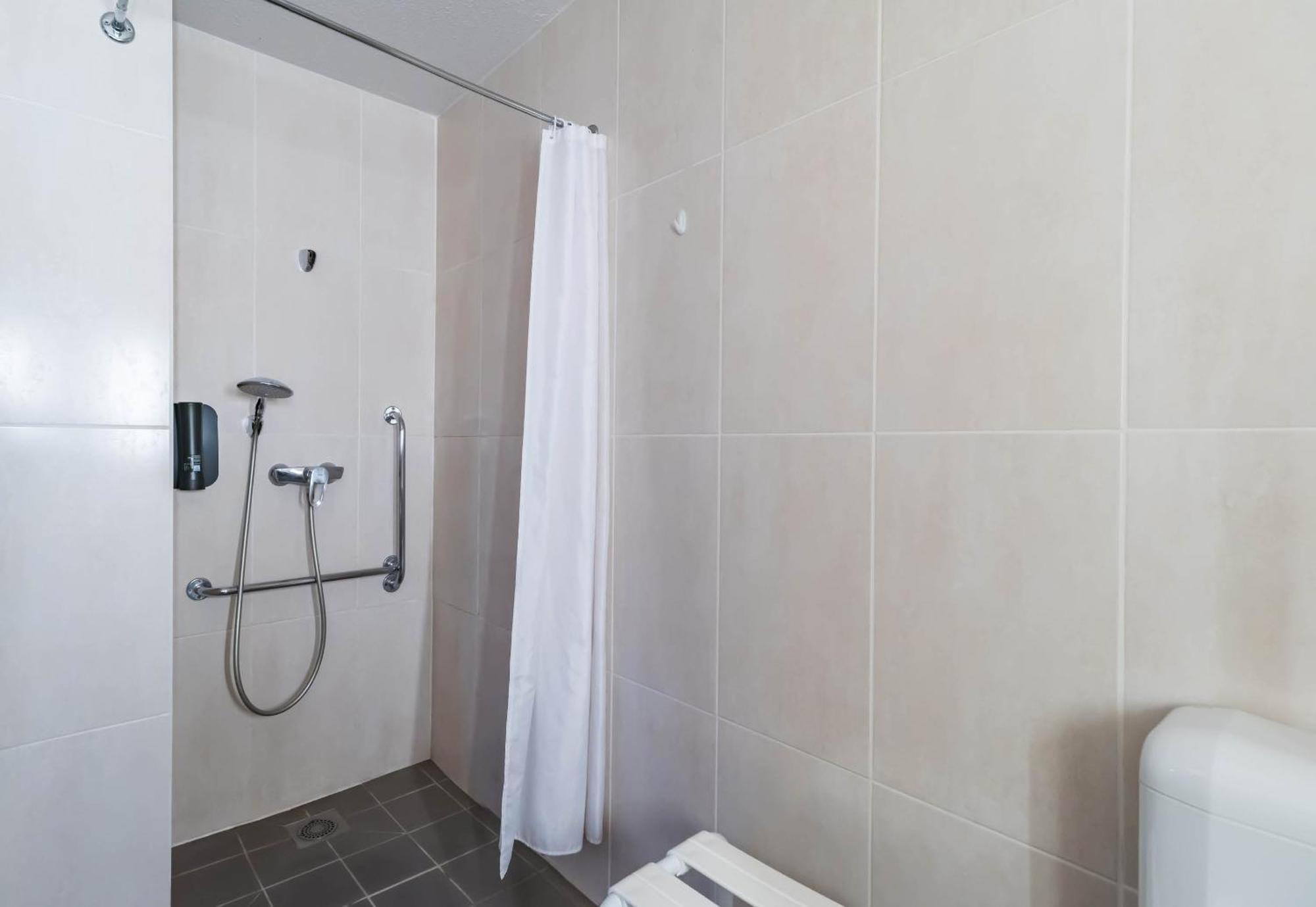 B&B Hotel Saint-Brieuc Tregueux Exterior photo